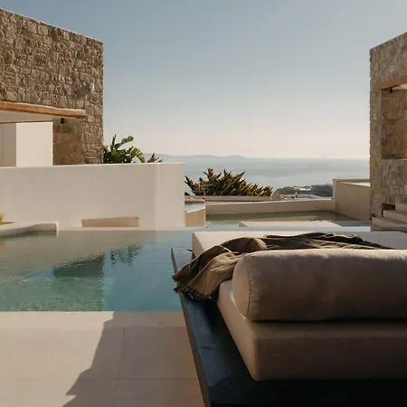 Bard De Sol מלון